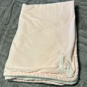 Carters baby blanket with giraffe